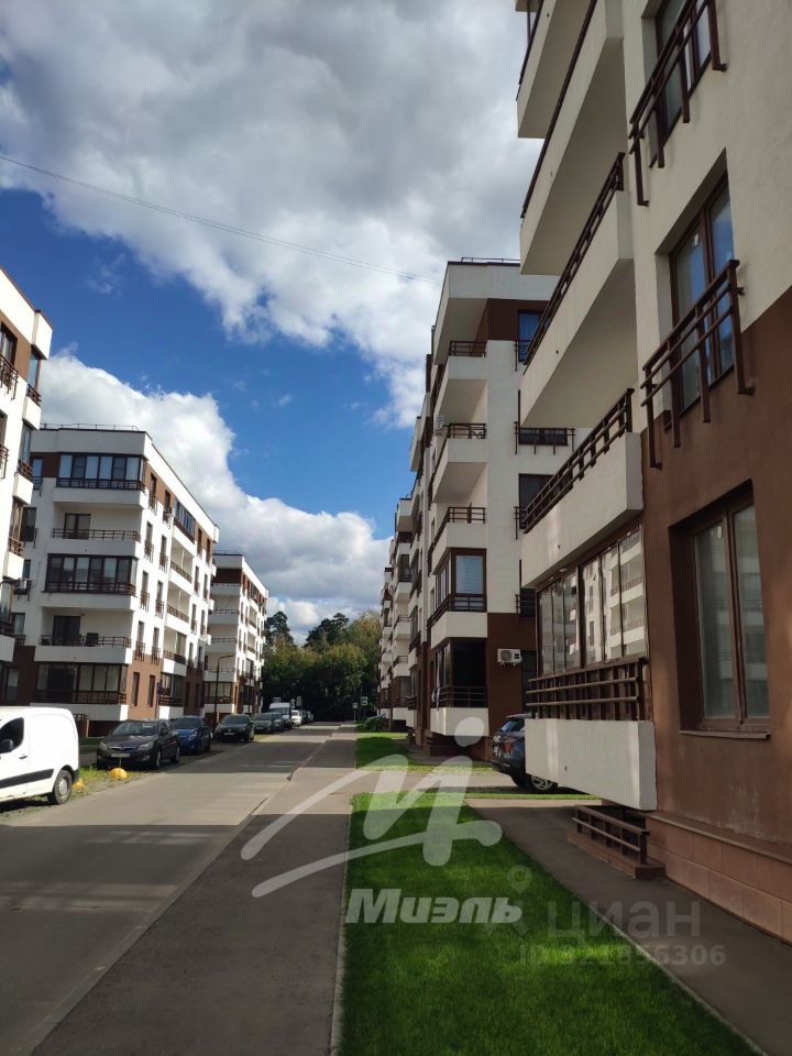 Продажа 2-комн квартиры на вторичном рынке Подмосковный кв-л, Малаховка пгт, 66к5