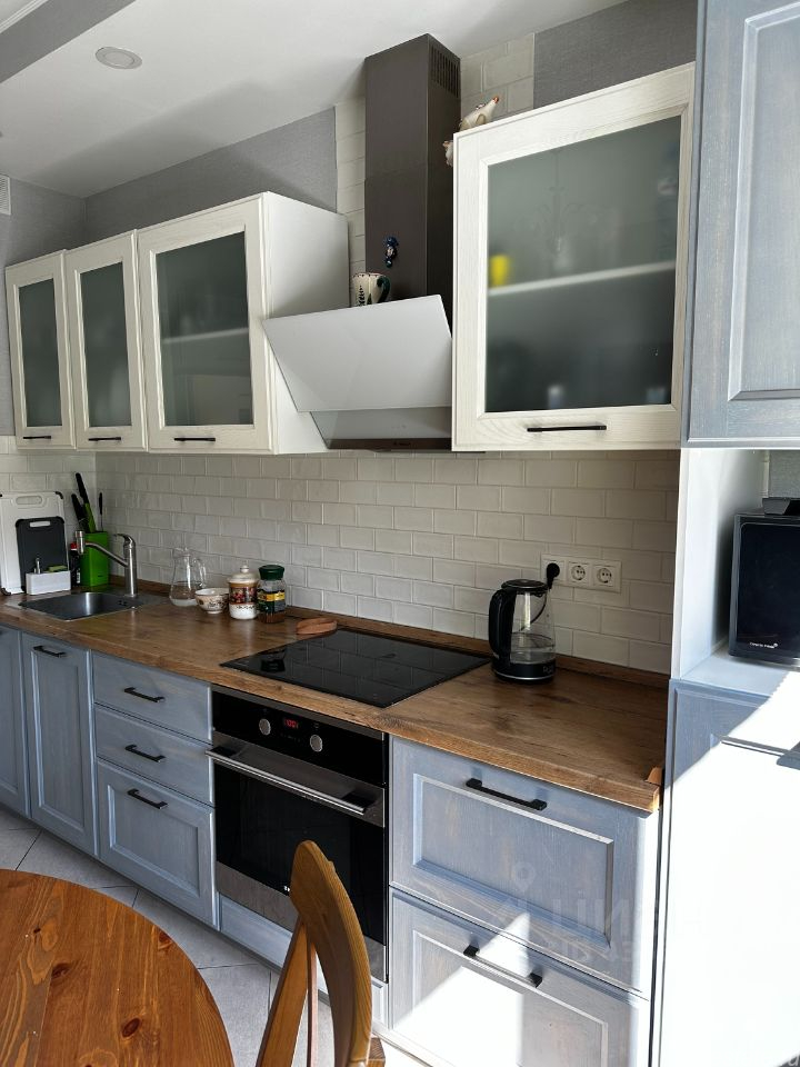 Продажа 3-комн квартиры на вторичном рынке Железнодорожный г, Автозаводская ул,  д. 3