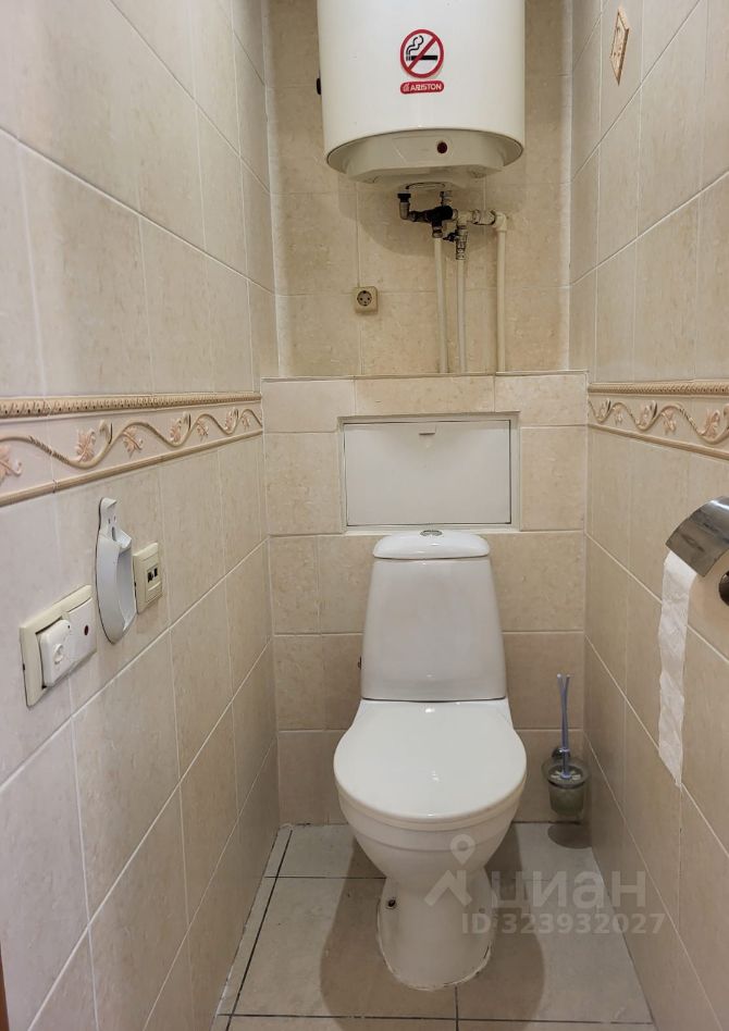 Продажа 2-комн квартиры на вторичном рынке улица Новый Арбат, 16