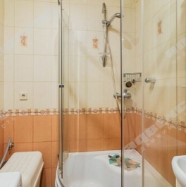 Продажа 2-комн квартиры на вторичном рынке улица Шотмана,  д. 8 к2