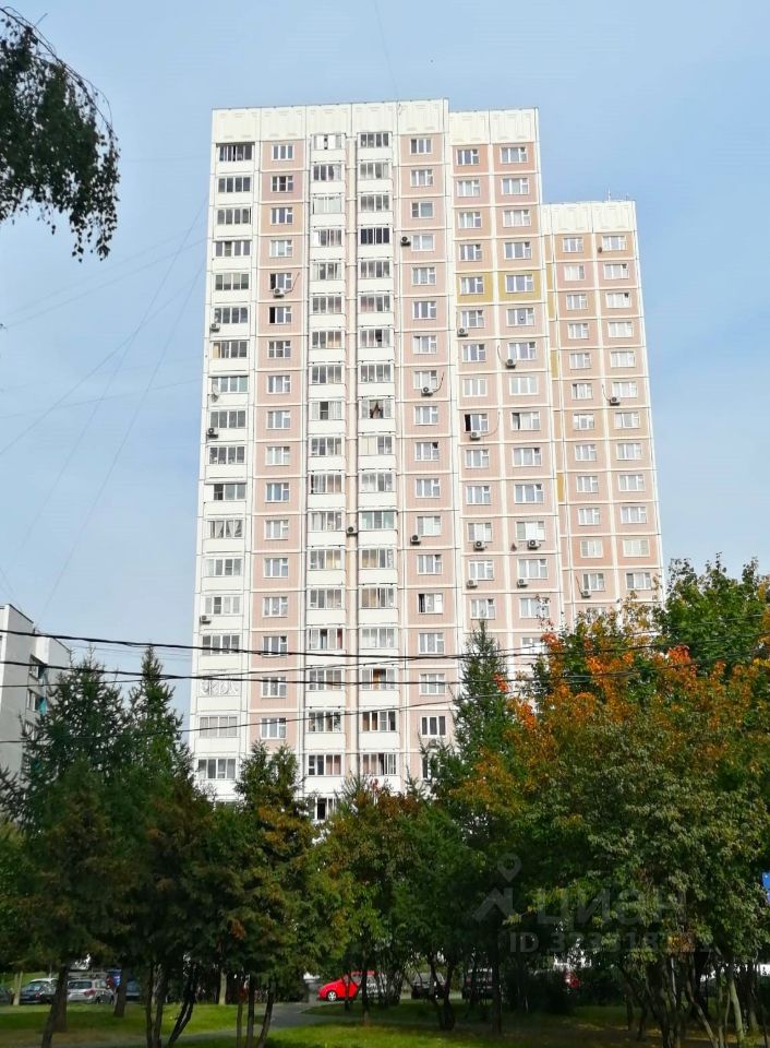 Продажа 4-комн квартиры на вторичном рынке Ангарская улица, 45К1