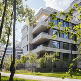 Продажа 3-комн квартиры на вторичном рынке улица Сергея Бондарчука