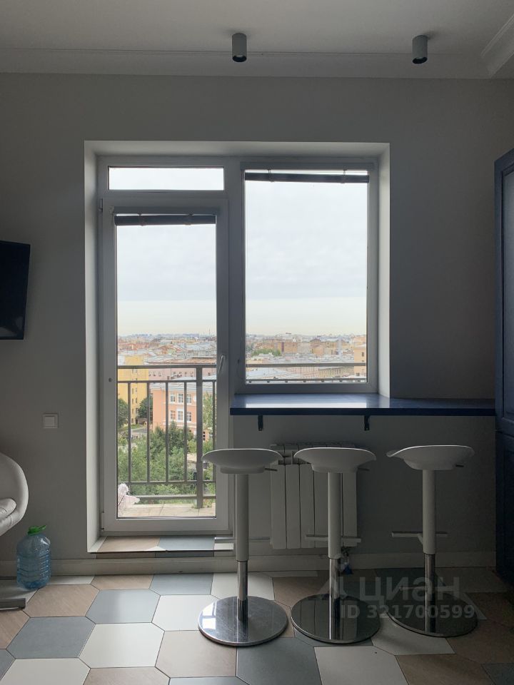 Аренда 4-комн квартиры на вторичном рынке Лиговский проспект, 123