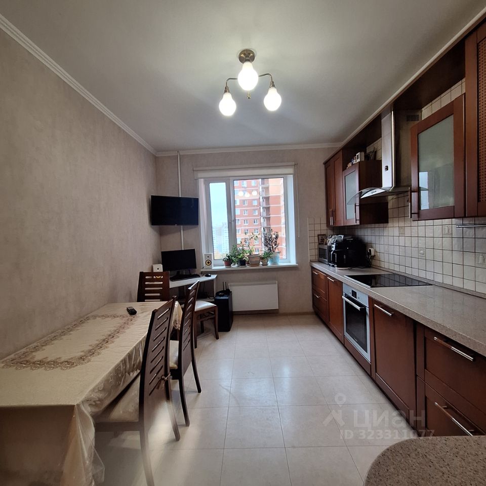 Продажа 3-комн квартиры на вторичном рынке Королев, проезд Макаренко, 1