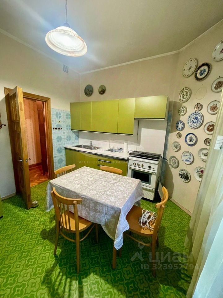 Продажа 2-комн квартиры на вторичном рынке Ермолаевский переулок, 8