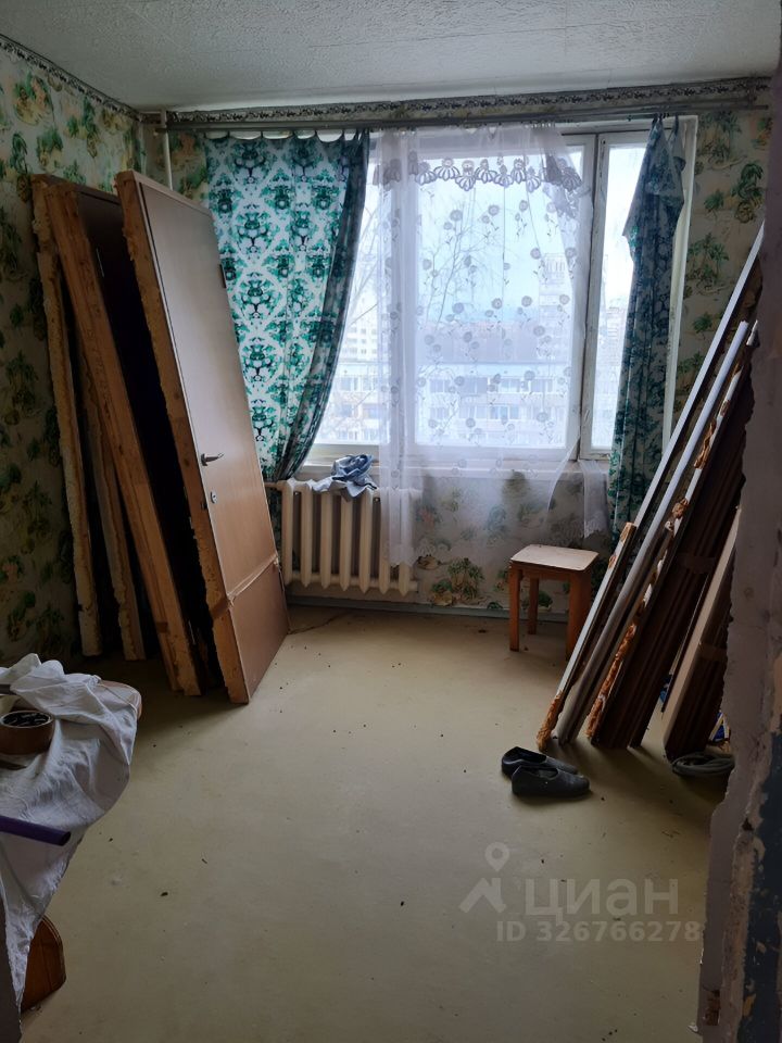 Продажа 3-комн квартиры на вторичном рынке Кингисепп, улица Воровского, 11