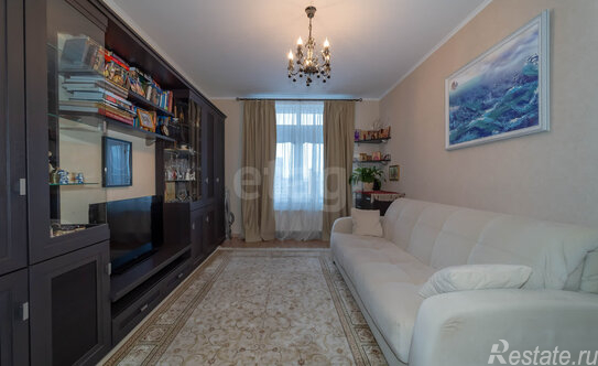 Продажа 2-комн квартиры на вторичном рынке улица Адмирала Черокова,  д. 18 к3