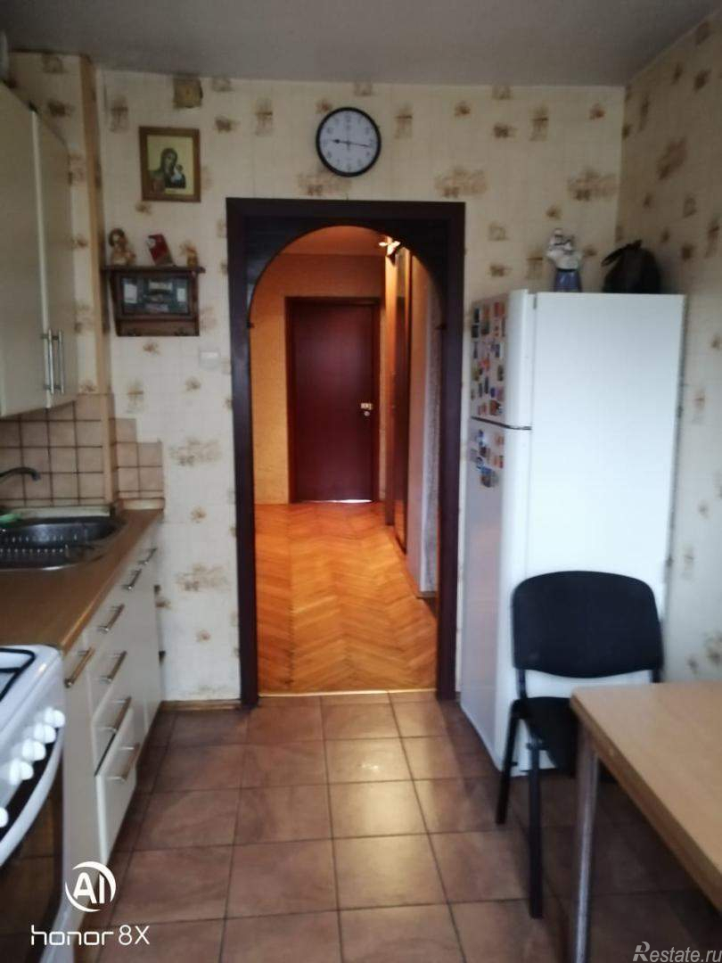 Продажа 4-комн квартиры на вторичном рынке Балашиха, Пролетарская улица,  д. 8