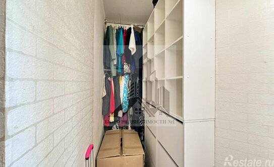 Продажа 1-комн квартиры на вторичном рынке Русановская ул,  д. 11