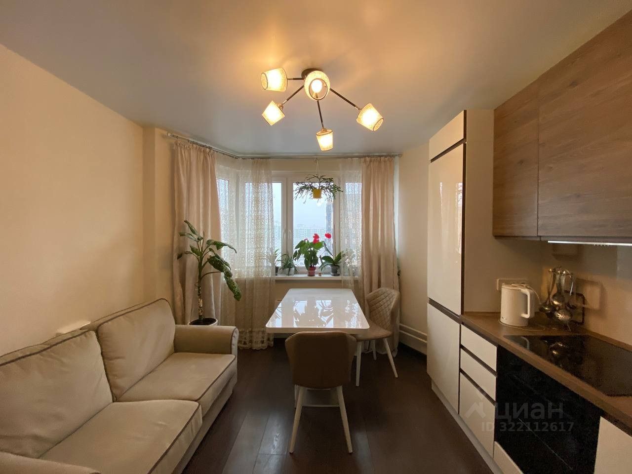 Продажа 2-комн квартиры на вторичном рынке Железнодорожный мкр, Балашиха, улица Корнилаева,  д. 18