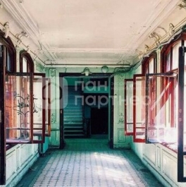 Продажа 4-комн квартиры на вторичном рынке ул Кирочная,  д. 24