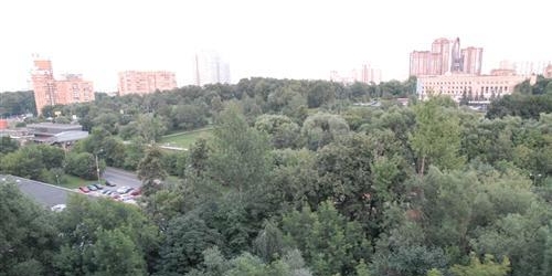 3-комн квартира Молдавская ул ,  д. 6