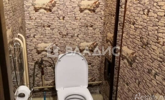 Продажа 3-комн квартиры на вторичном рынке 60-летия Октября пр-кт,  д. 19