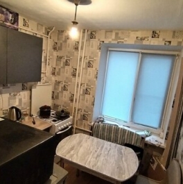 Продажа 1-комн квартиры на вторичном рынке Кириши, ул Советская,  д. 9