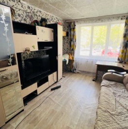 Продажа 3-комн квартиры на вторичном рынке Кубинская улица,  д. 28