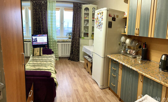 Продажа 2-комн квартиры на вторичном рынке улица Руставели,  д. 37