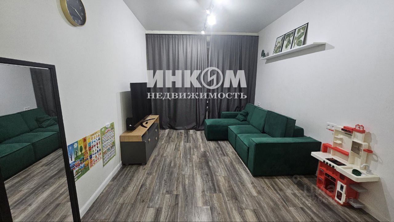 Продажа 1-комн квартиры на вторичном рынке улица Михайлова, 25