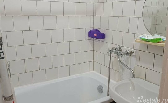 Продажа 2-комн квартиры на вторичном рынке Ломоносов г, Дворцовый пр-кт,  д. 32