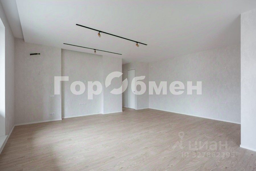Продажа 3-комн квартиры на вторичном рынке улица Космонавта Волкова, 5Б