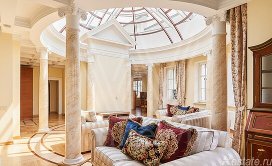 Продажа 4-комн квартиры на вторичном рынке Береговая улица,  д. 8 к1