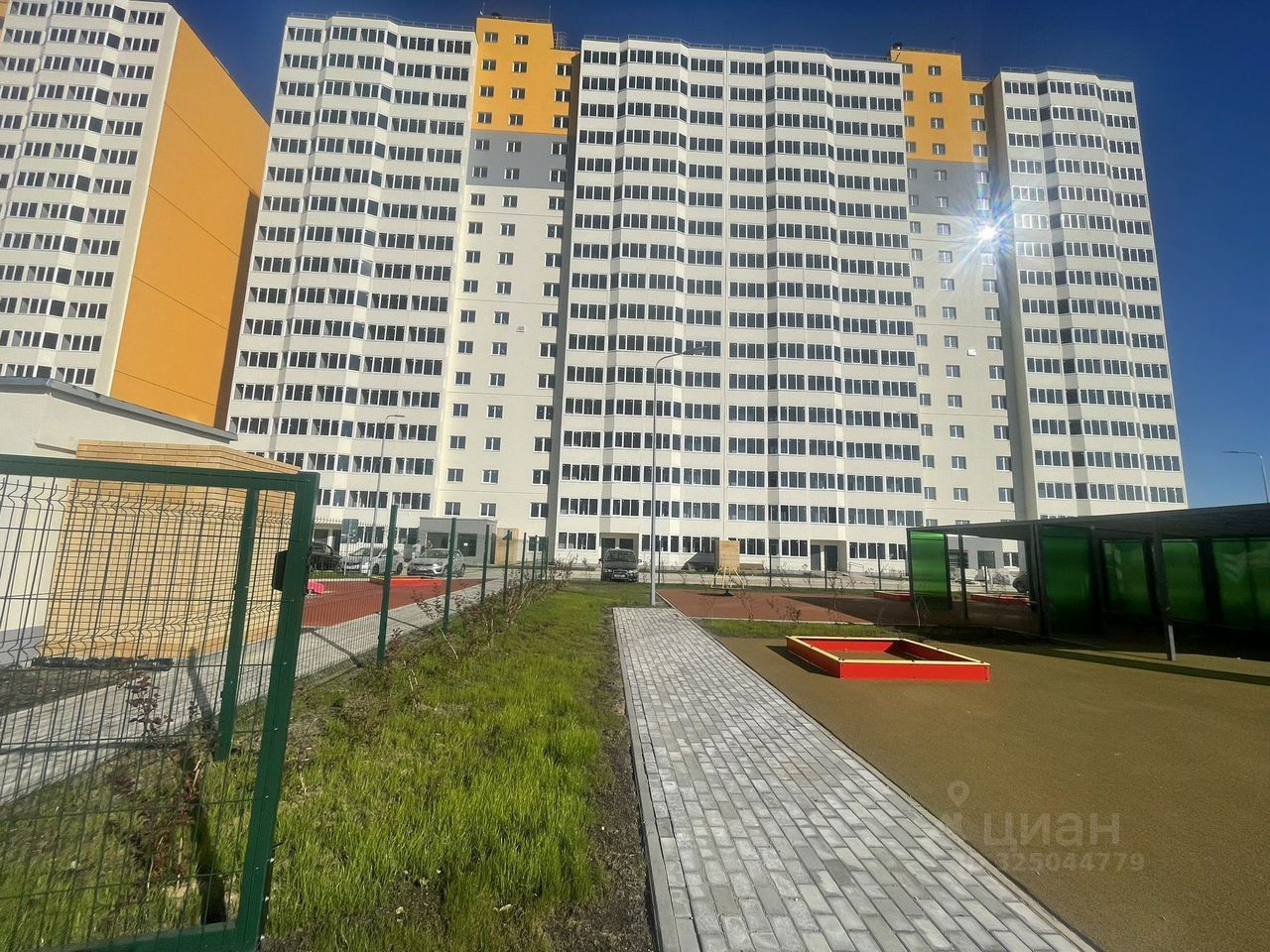 Продажа 1-комн квартиры на вторичном рынке Голубое пгт, бульвар Парковый, 3к2