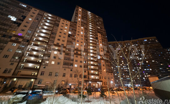 Продажа 1-комн квартиры на вторичном рынке Мурино г, Охтинская аллея,  д. 8