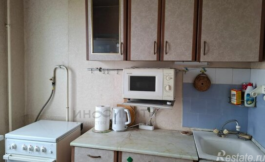 Продажа 2-комн квартиры на вторичном рынке улица Сталеваров,  д. 10 к1