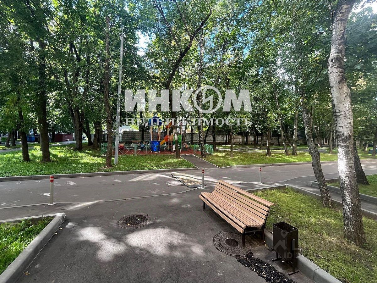 Продажа 2-комн квартиры на вторичном рынке Чонгарский бульвар, 1К4