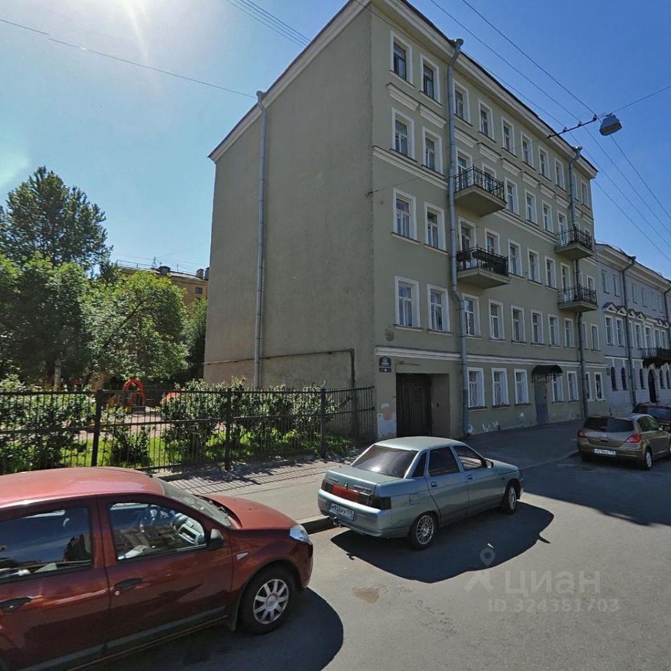 Продажа 3-комн квартиры на вторичном рынке набережная Реки Пряжки, 46