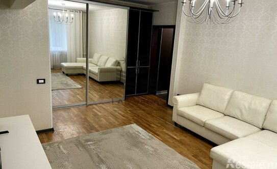 Аренда 2-комн квартиры на вторичном рынке Краснопрудная улица,  д. 1