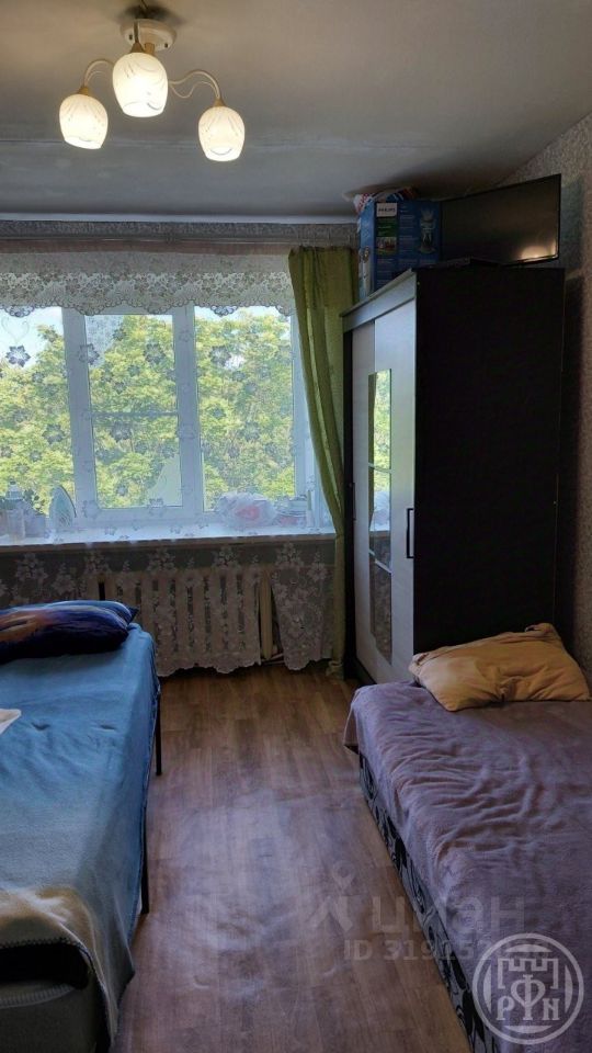 Продажа 2-комн квартиры на вторичном рынке пос. Первомайское, улица Ленина, 38