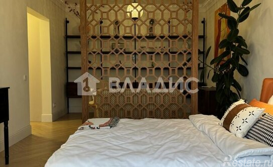 Продажа 1-комн квартиры на вторичном рынке улица Хачатуряна,  д. 7