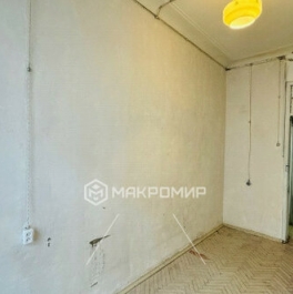 Продажа 2-комн квартиры на вторичном рынке 17-я линия,  д. 38