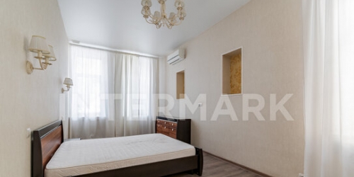 4-комн квартира улица Машкова,  д. 16