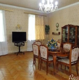 Продажа 4-комн квартиры на вторичном рынке площадь Ленина,  д. 16