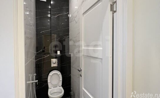 Продажа 2-комн квартиры на вторичном рынке Мосфильмовская улица