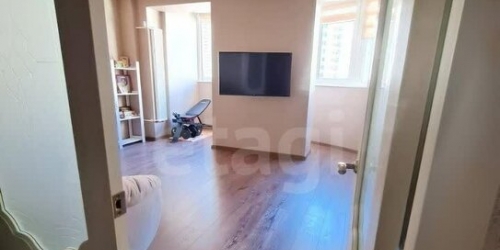 3-комн квартира ул Латышских Стрелков,  д. 15,  к. 1