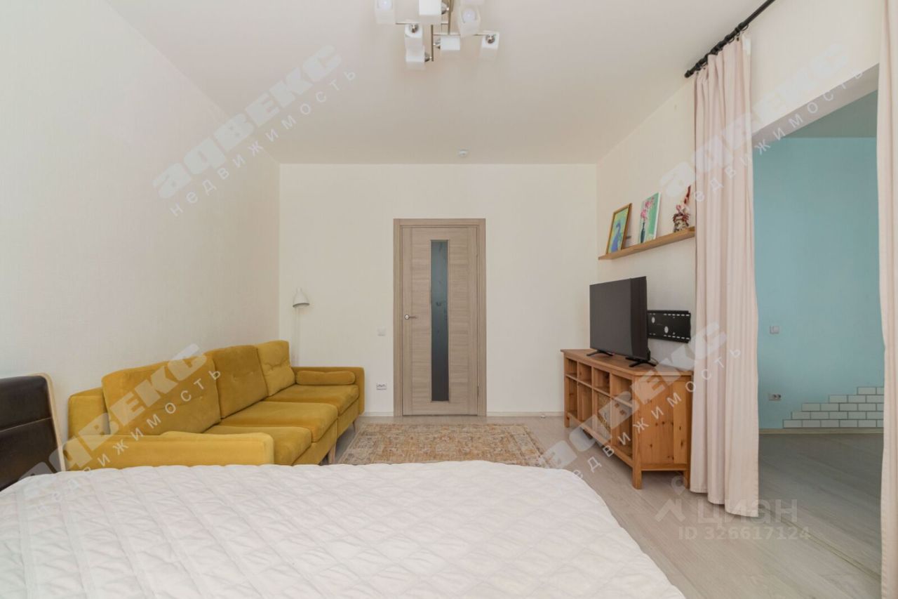 Продажа 3-комн квартиры на вторичном рынке улица Богословская, 4к1