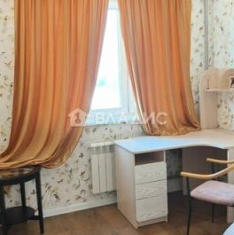 Продажа 2-комн квартиры на вторичном рынке улица Сосенский Стан,  д. 11