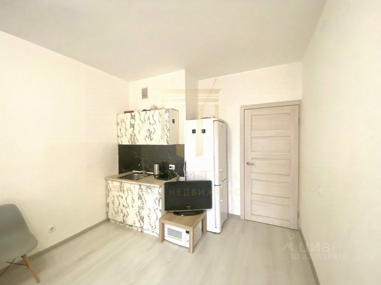 Продажа студии проспект Авиаконструкторов, 69