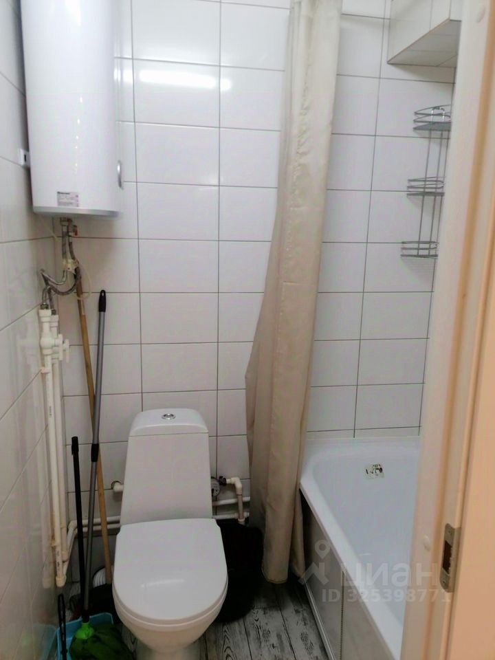 Продажа 1-комн квартиры на вторичном рынке пос. Понтонный, Южная улица, 15