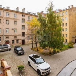 Продажа 3-комн квартиры на вторичном рынке Пушкарский переулок,  д. 9