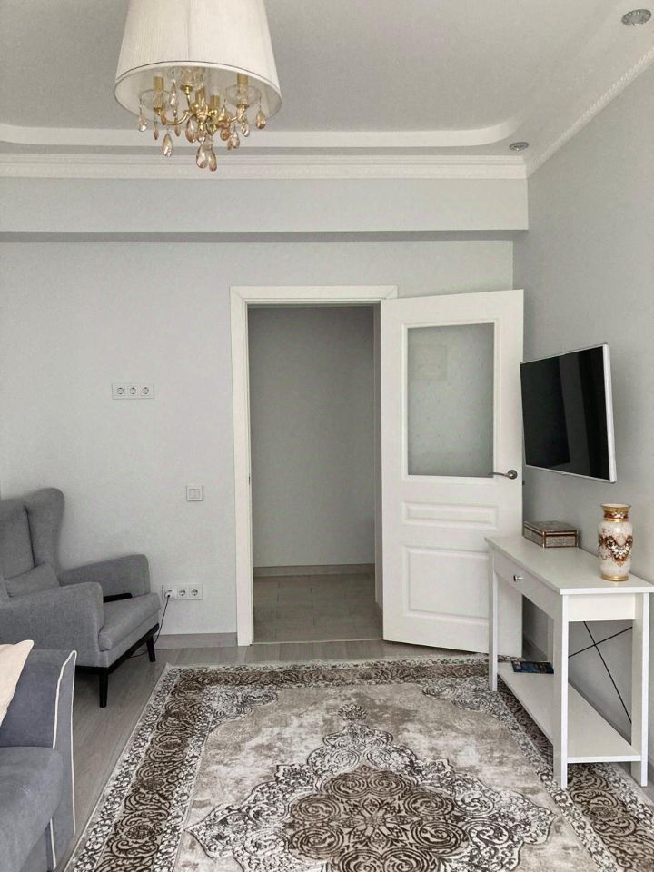 Продажа 4-комн квартиры на вторичном рынке Шмитовский проезд, 15/5