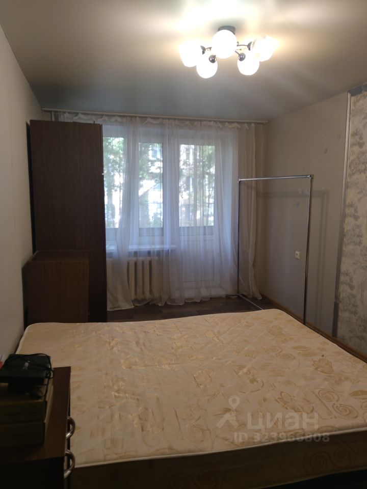Продажа 2-комн квартиры на вторичном рынке улица Кубинка, 18К4
