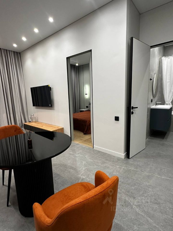 Аренда 2-комн квартиры на вторичном рынке Севастопольский проспект, 22А