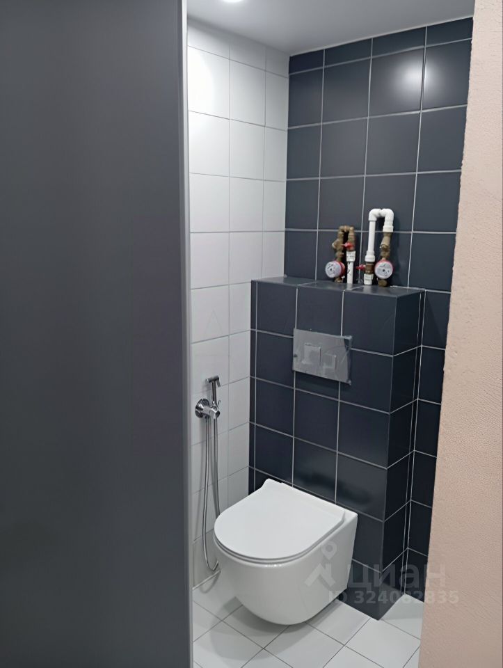 Продажа 1-комн квартиры на вторичном рынке улица Коминтерна, 4