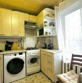 Продажа 2-комн квартиры на вторичном рынке Подольск, Профсоюзная улица,  д. 2/1