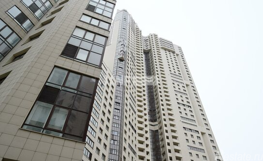 Продажа 4-комн квартиры на вторичном рынке проспект Маршала Жукова,  д. 78