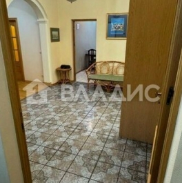 Продажа 4-комн квартиры на вторичном рынке Сыромятнический 2-й пер,  д. 10