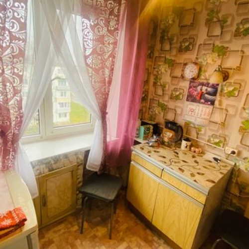 2-комн квартира Оредеж, улица Карла Маркса,  д. 12